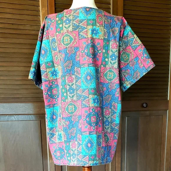 SCRUB TOP - Men's XL - Tiki Hawaiian Batik - EUC - Picture 2 of 7